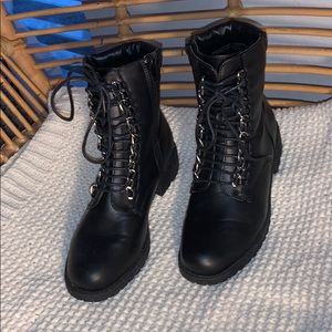 CHARLOTTE RUSSE: Combat Boot
